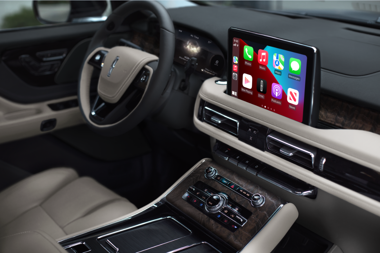 The interior of a Lincoln Aviator® SUV is shown with emphasis on the center touchscreen | Brinson Lincoln of Athens in Athens TX